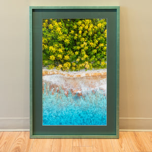 Between sea and palm trees – Gallery Frame (24x36 inches)