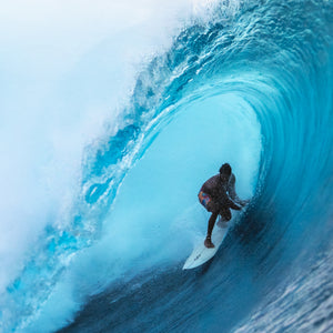 In the wave – Gallery Frame (18x24 inches)