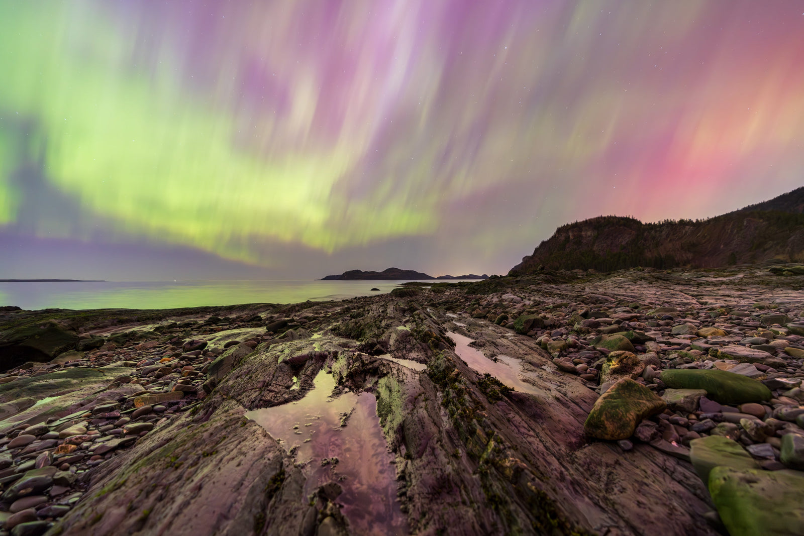 Northern lights on Le Bic