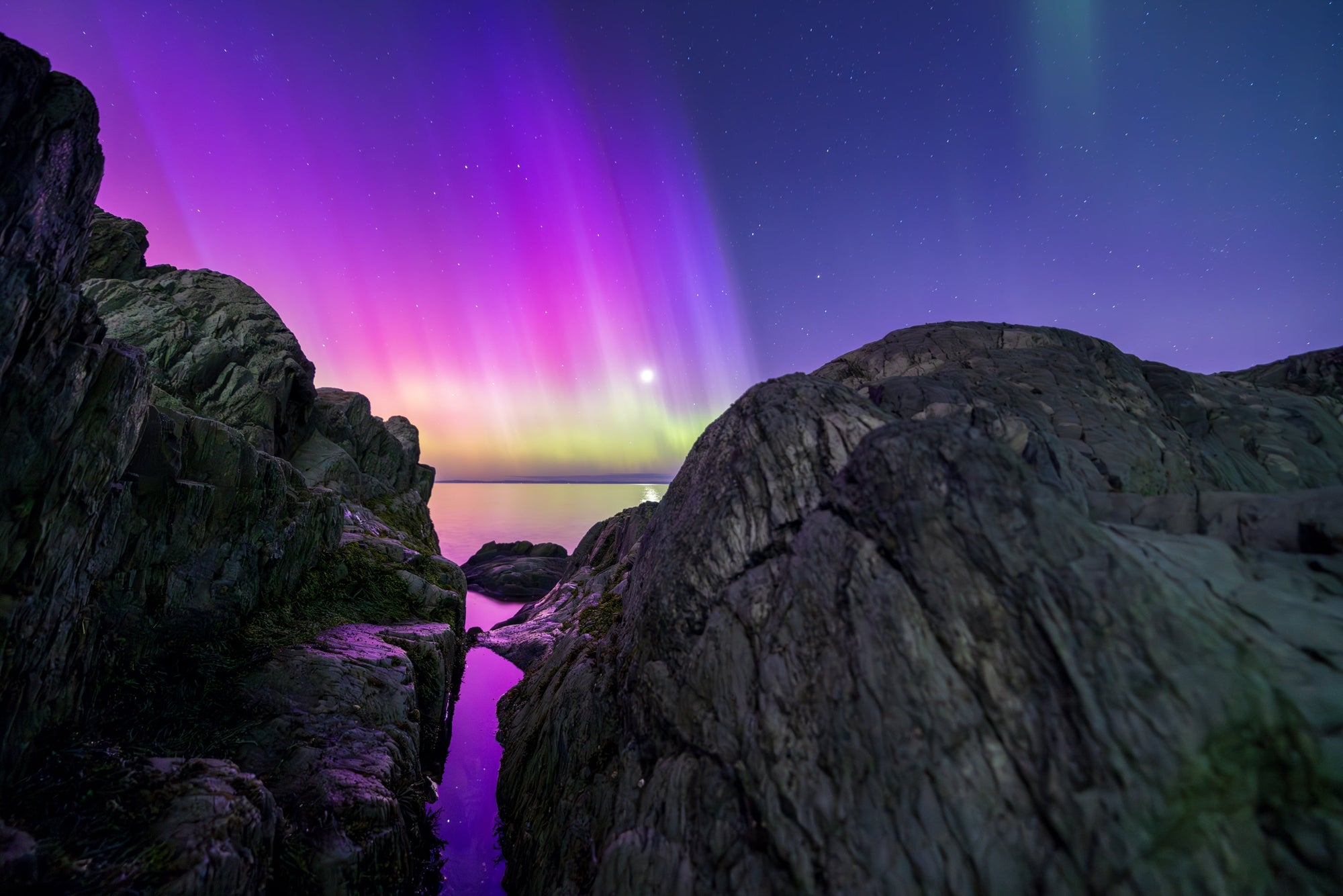 Lights and rocks (horizontal)